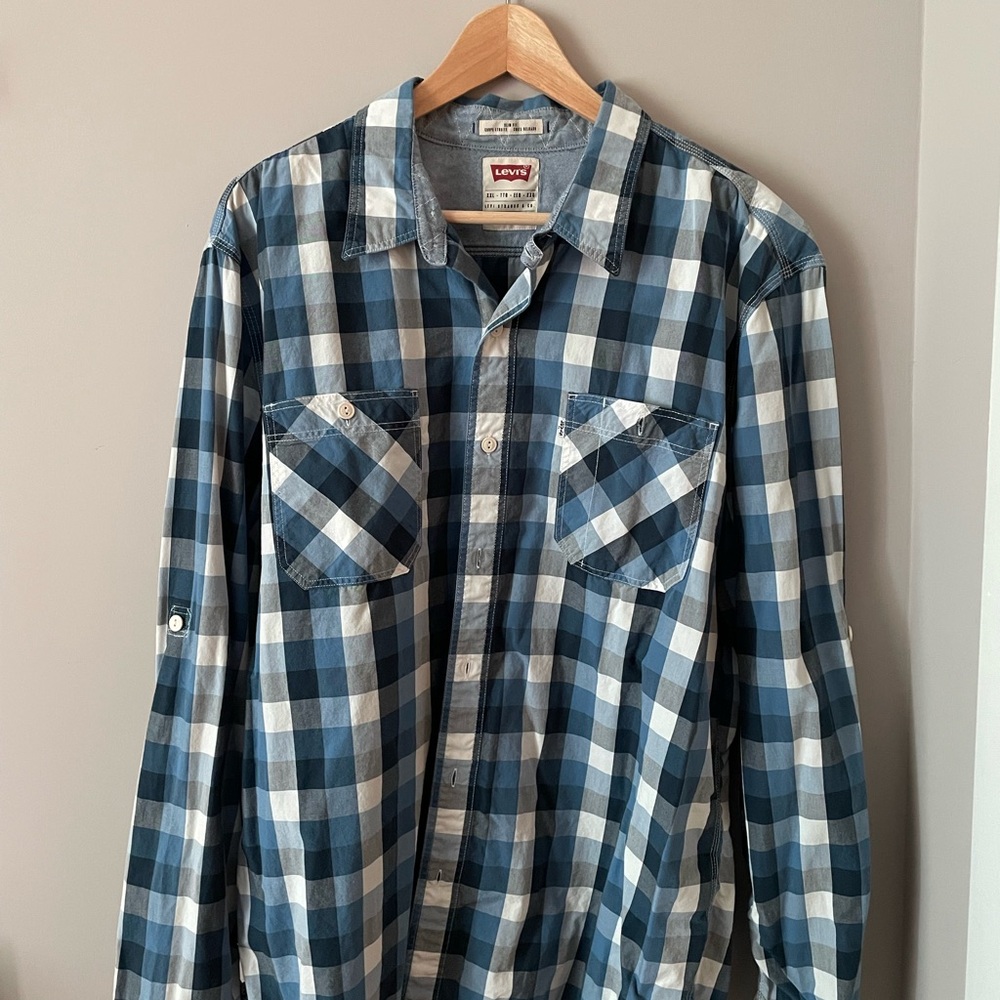 Levi's Navy and White Plaid Men's Shirt